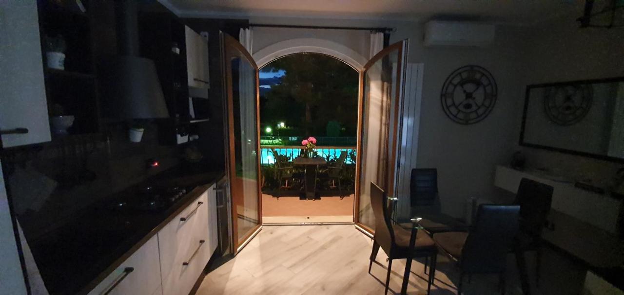 Solegardarelax - Peschiera Del Garda Apartman Kültér fotó